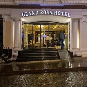 verificați disponibilitatea